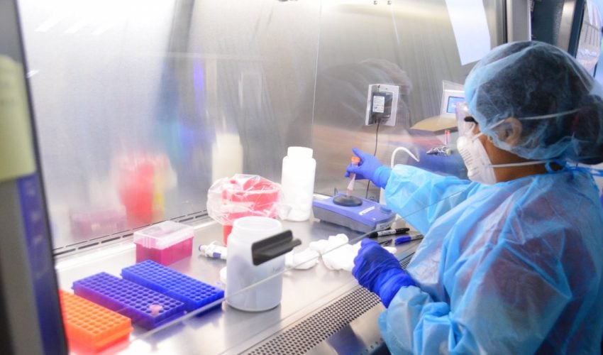 ADVIERTE SALUD: FIESTAS CONTINÚAN OCASIONANDO CONTAGIOS Y DEFUNCIONES POR COVID-19, PIDE EVITARLAS